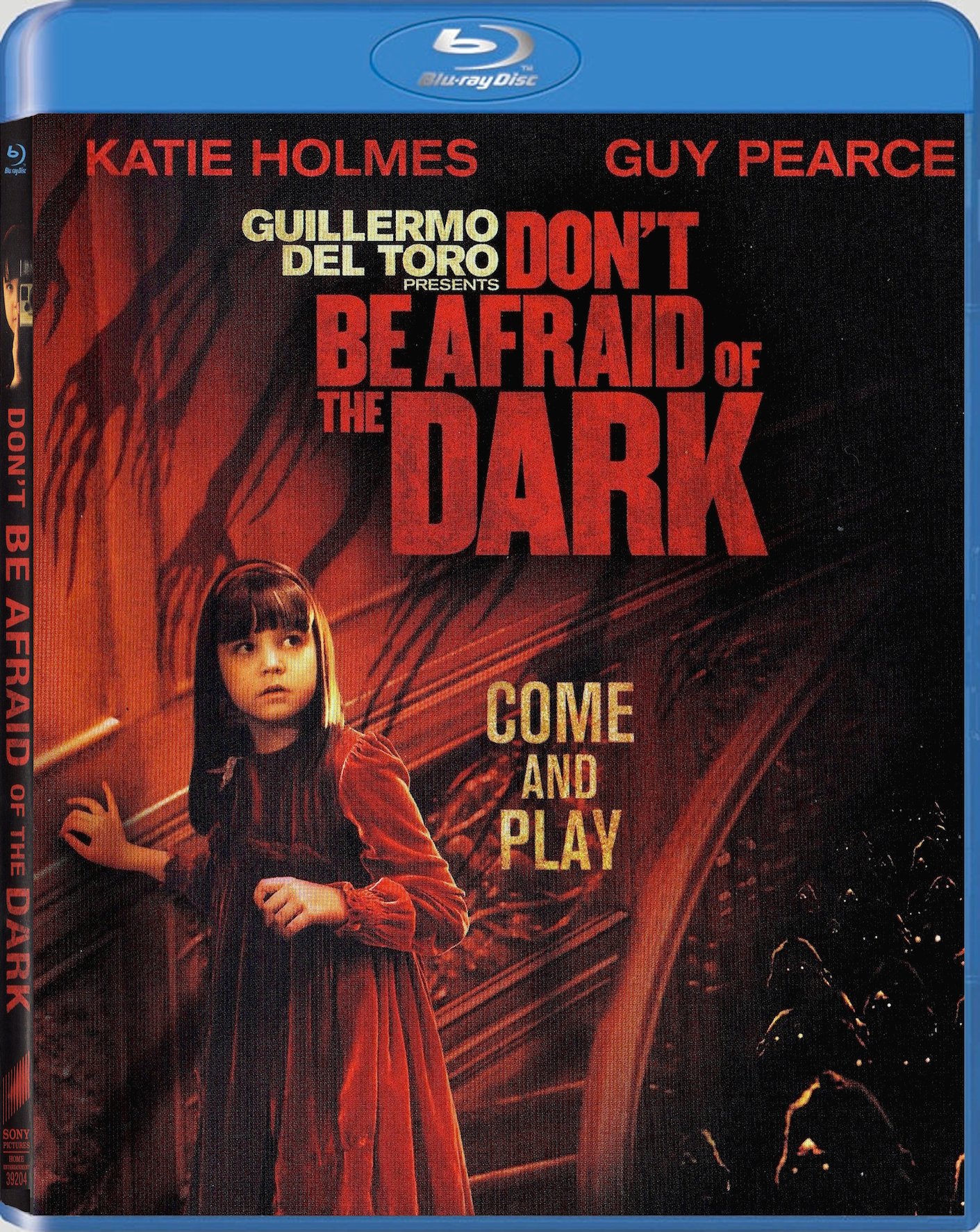 Don’t Be Afraid of the Dark 2010 Hindi Dual Audio 350MB BluRay ESubs Download