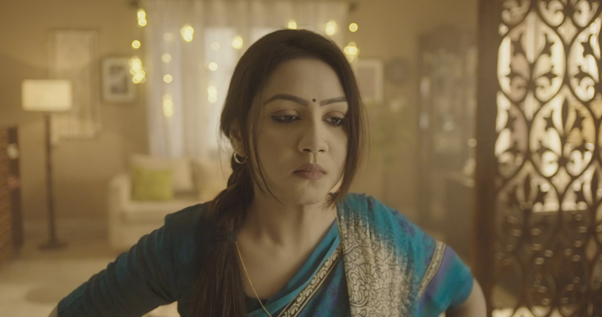 Thanda 2021 Bangla 1080P ZEE5 WEBDL x264 AVC AAC.mp4 snapshot 36.28.033