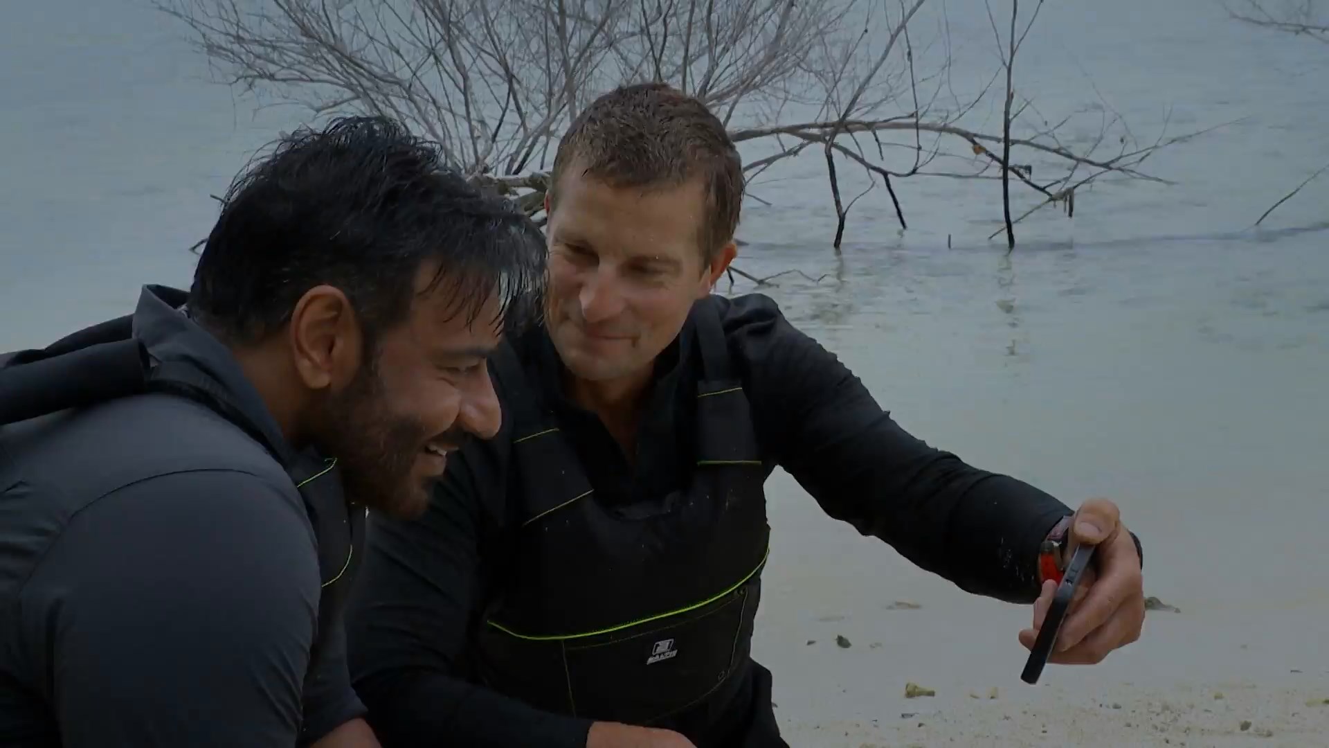 Into.the.Wild.With.Bear.Grylls.and.Ajay (9)