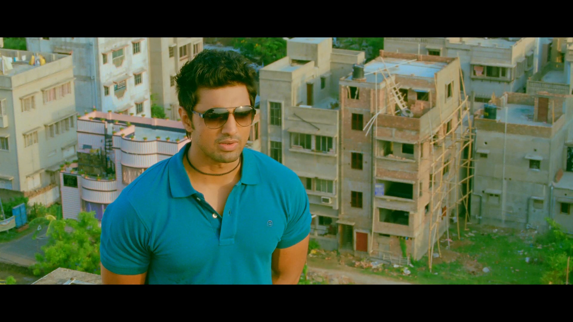 Challenge 2 2012 HoiChoi Bengali Movie 1080p WEBDL AVC AAC.mp4 snapshot 00.24.37.533