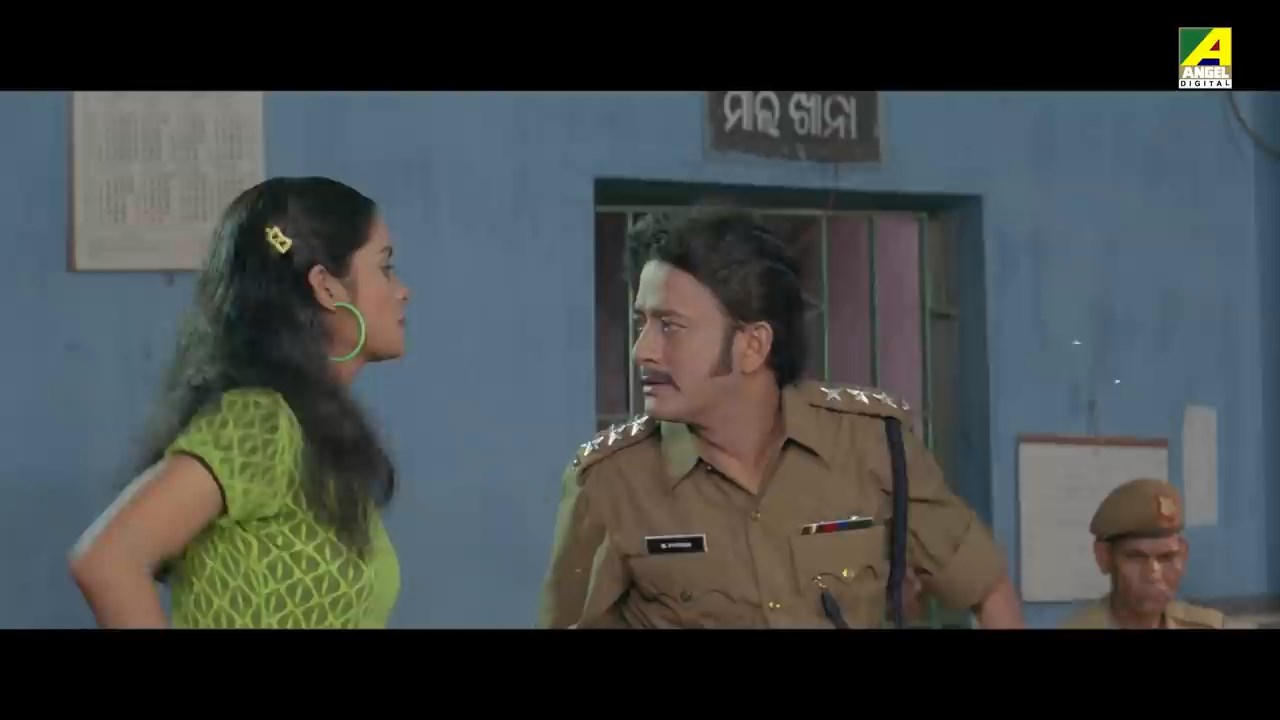 Chakranta---Bengali-Full-Movie.mp4_snapshot_00.22.06.600.jpg