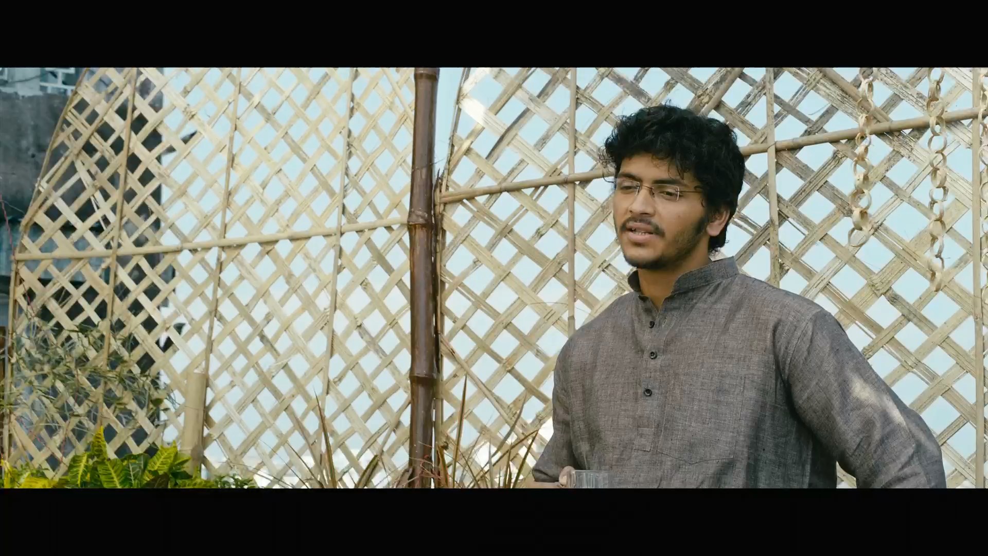 Jodi-Love-Dile-Na-Prane-2014-Bengali-Movie-1080p-HDRip-2.1GB.mkv_snapshot_00.54.15.033.jpg