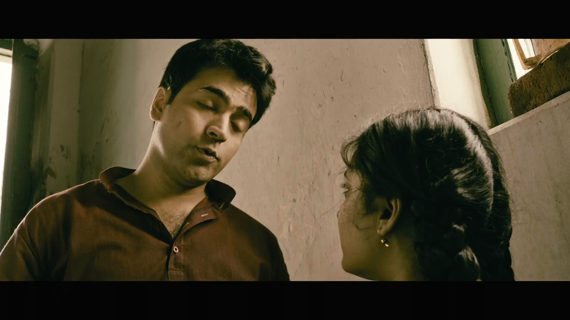Jodi-Love-Dile-Na-Prane-2014-Bengali-Movie-1080p-HDRip-2.1GB.mkv_snapshot_01.02.33.783.jpg