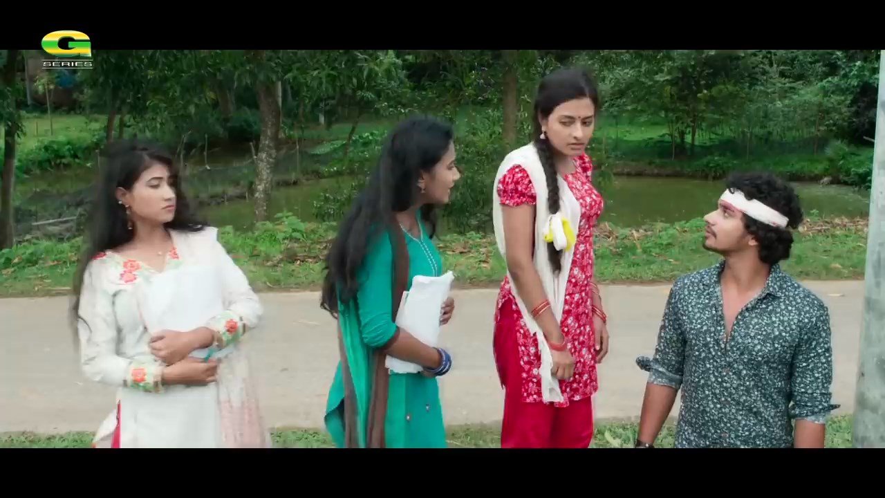 Hridoyer-Anginay-2022-Bangla-Full-Movie.mp4_snapshot_00.10.13.880.jpg