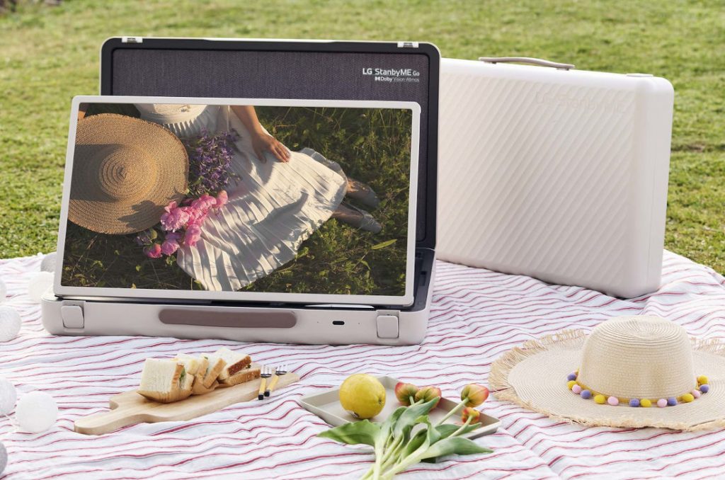LG StanbyME Go 27″ portable touch screen display announced