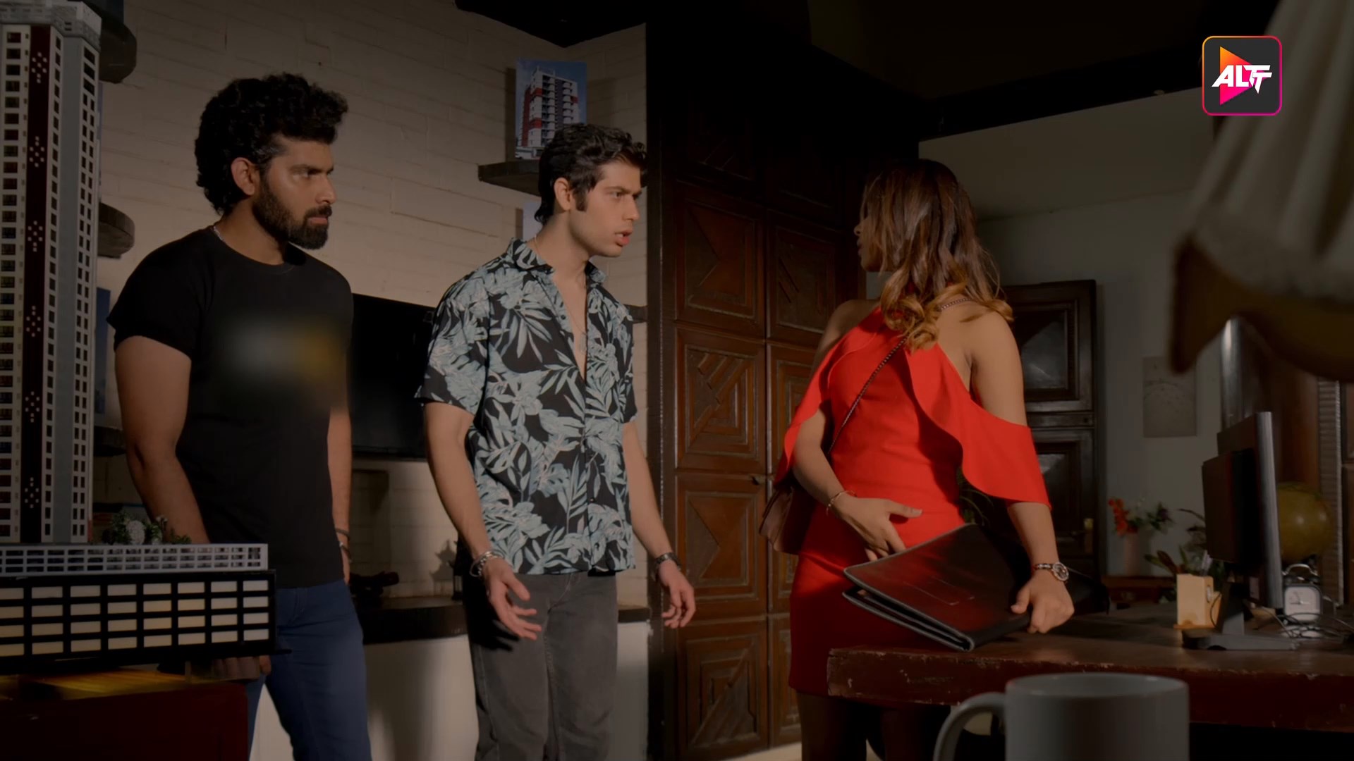 Crimes And Confessions 2024 AltBalaji S03 E010 12 Web Series.mkv snapshot 00.12.44.021