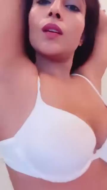 Indian Insta Model Tanya Chaudhari Aka officialtanya Solo 2 Videos App Content.ts snapshot 01.20.489