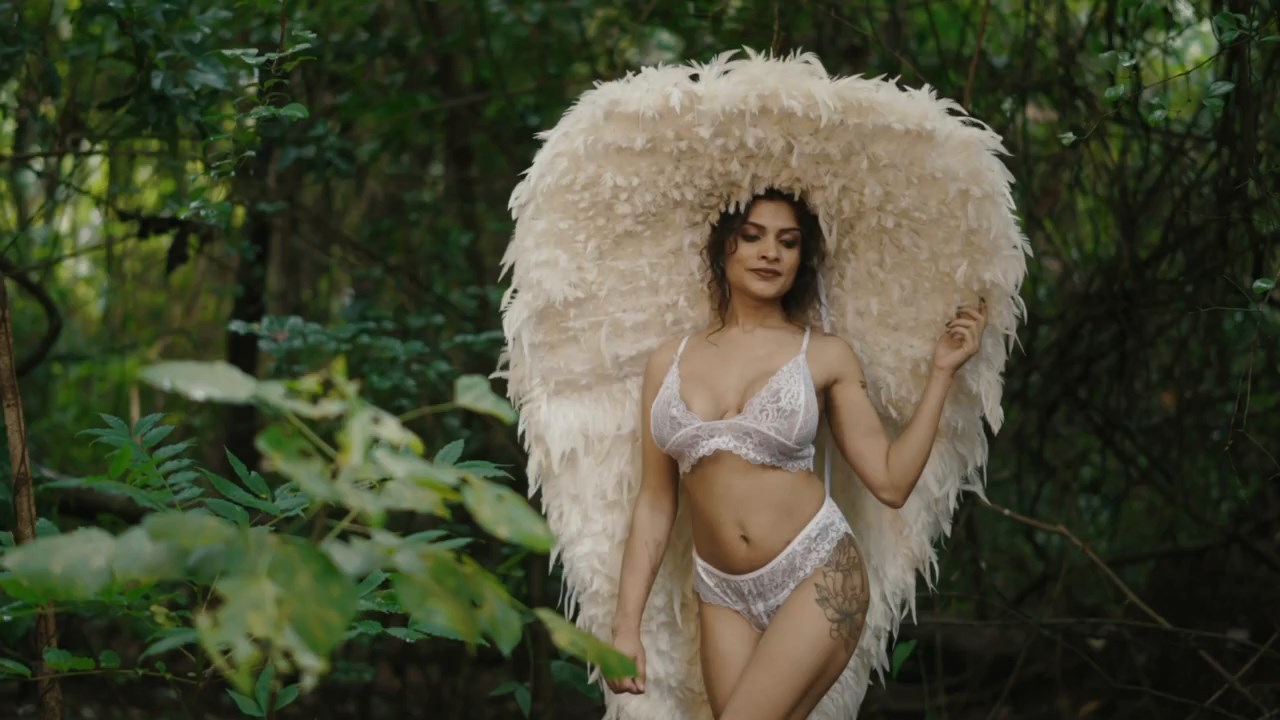 Resmi Nair Angel Nude in Forest ~ App Content.mp4 snapshot 03.20.160