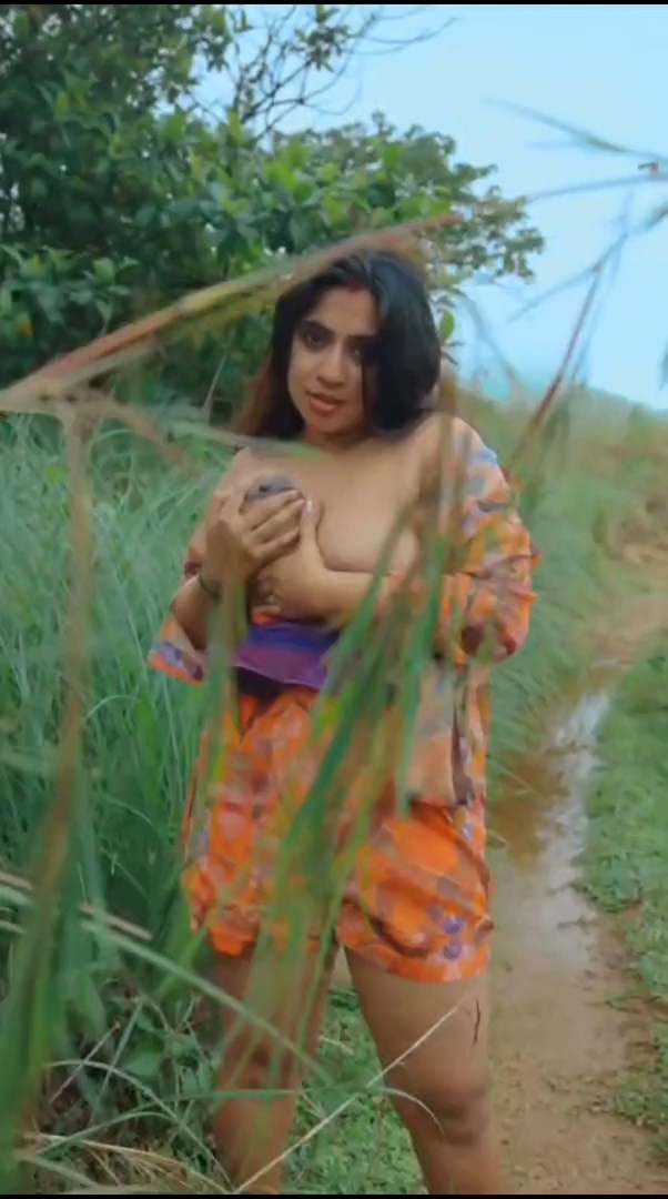 Nila Nambiar Orange ~ App Video.mp4 snapshot 02.32.933