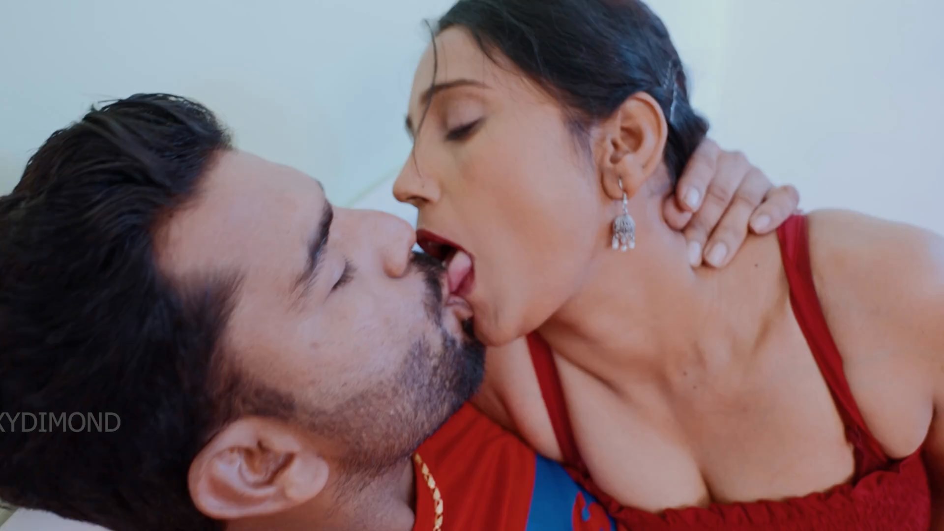 Bhabhi Garam (2024) UNRATED 720p HEVC HDRip Hindi Short Film.mkv snapshot 02.56.000