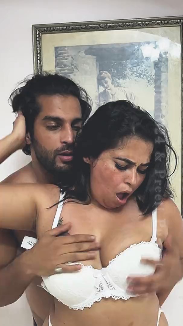 Preeti Boobs Pressed and sucked by Nik ~ App Content 2024 720p HDRip